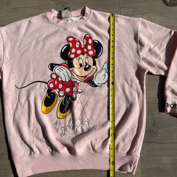 Disney x Macys Minnie Mouse balloon sweatshirt - size large - Picture 2 of 9